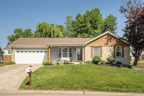 403 Pandora Ct, Saint Peters, MO, 63376-5234 | Card Image