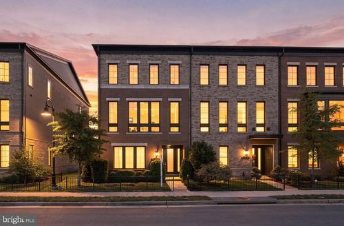 20252 Northpark Dr, ASHBURN, VA, 20147-5560 | Card Image