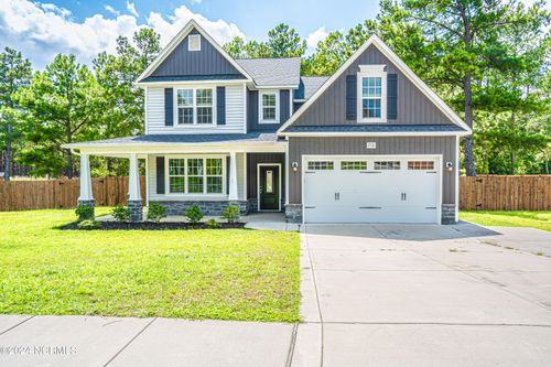 712 Winds Way, Aberdeen, NC, 28315-8804 | Card Image