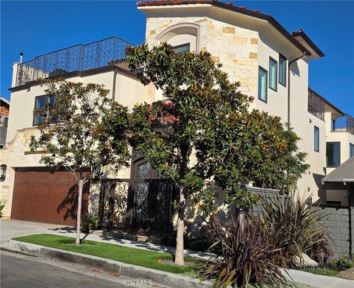 352 Hazel Dr, Corona del Mar, CA, 92625 | Card Image