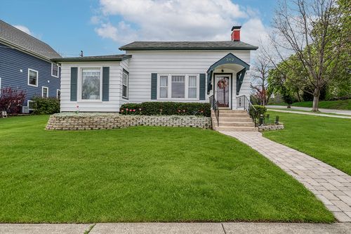 302 E Division St, Lemont, IL, 60439-4064 | Card Image