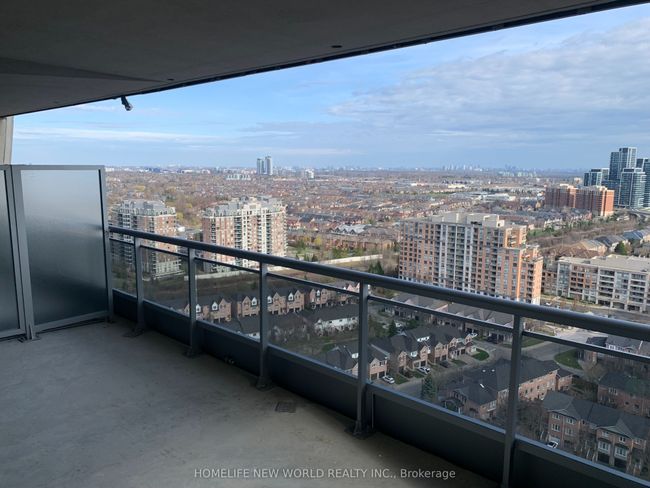 2207 - 9201 Yonge St, Condo with 2 bedrooms, 1 bathrooms and null parking in Richmond Hill ON | Image 13