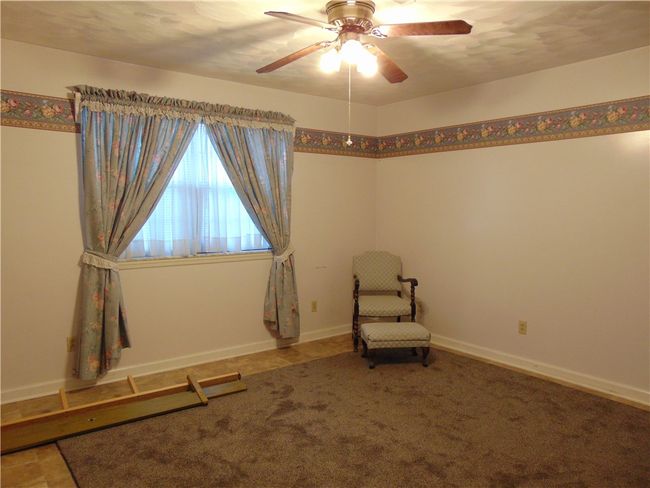 2007 Lake View Dr, Condo with 3 bedrooms, 3 bathrooms and 2 parking in Rostraver PA | Image 13