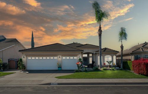 5660 E Florence Ave, Fresno, CA, 93727-8802 | Card Image