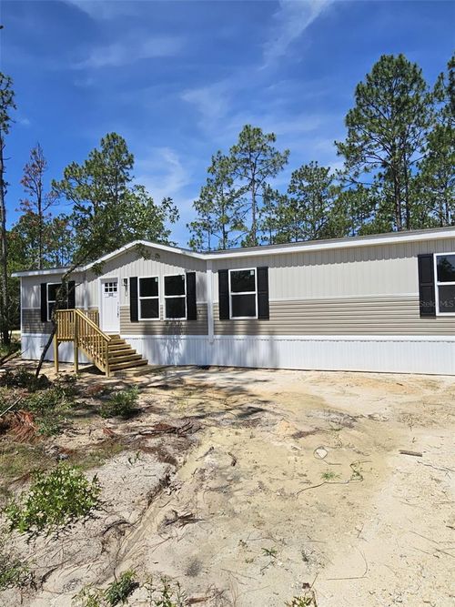 611 Ne 130th Ave, WILLISTON, FL, 32696-8153 | Card Image
