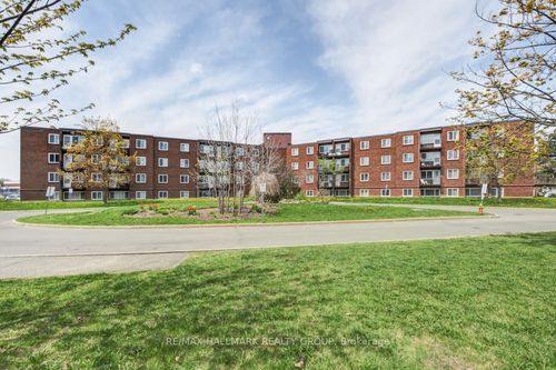 401c-2041 Arrowsmith Dr, Ottawa, ON, K1J7V7 | Card Image