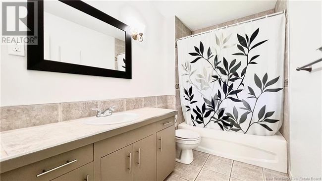 1235 Vanier Blvd, House other with 5 bedrooms, 2 bathrooms and null parking in Bathurst NB | Image 35