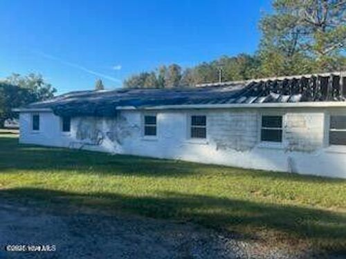 100 Mullins St, Princeville, NC, 27886-5458 | Card Image