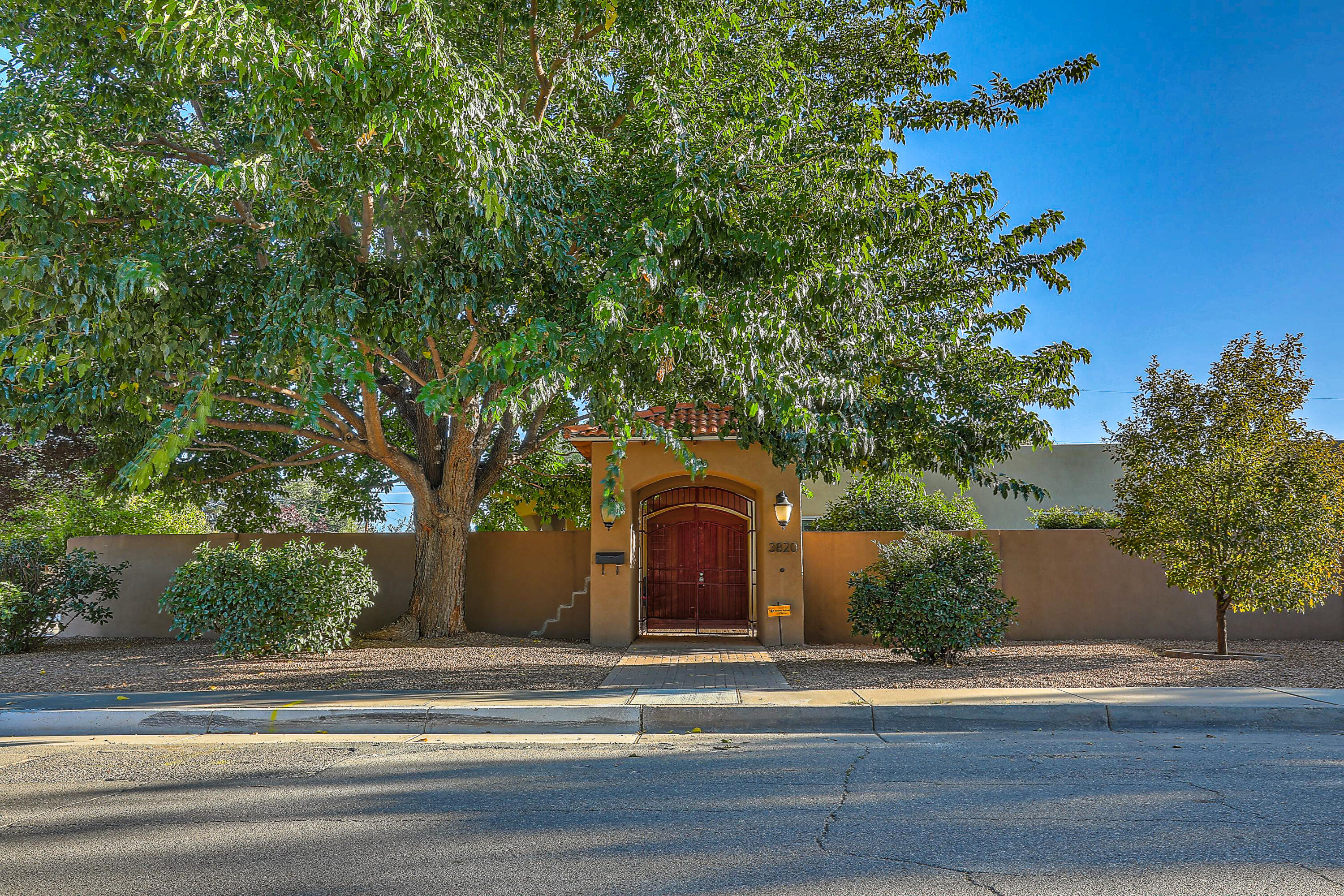 Anderson Ave, Albuquerque, NM 87108