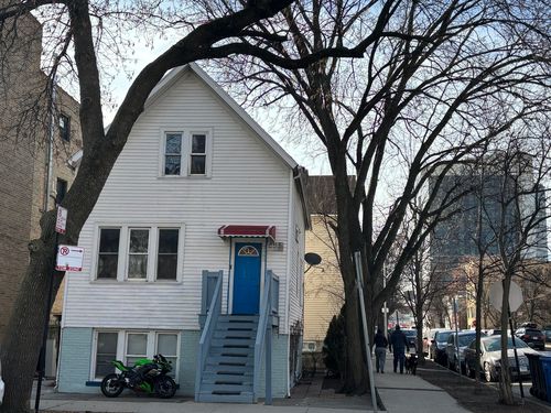 2665 W Medill Ave, Chicago, IL, 60647-3018 | Card Image