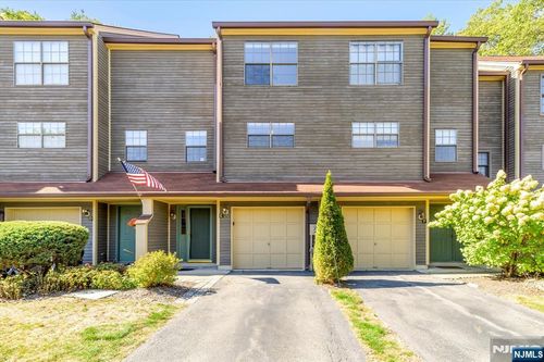 52E Beacon Hill Road, West Milford, NJ, 07480 | Card Image