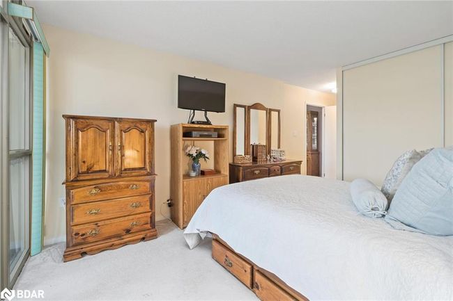 602 - 20 Mcfarlane Dr, House attached with 2 bedrooms, 1 bathrooms and 1 parking in Halton Hills ON | Image 17