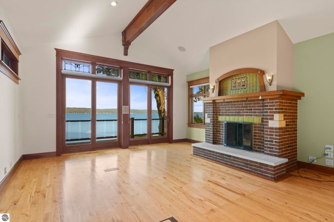 12305 3 Rd St, House other with 5 bedrooms, 4 bathrooms and null parking in Kewadin MI | Image 6