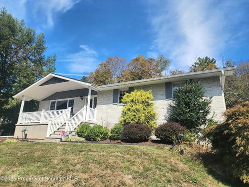 211 Church St, Dalton, PA, 18414-9506 | Card Image