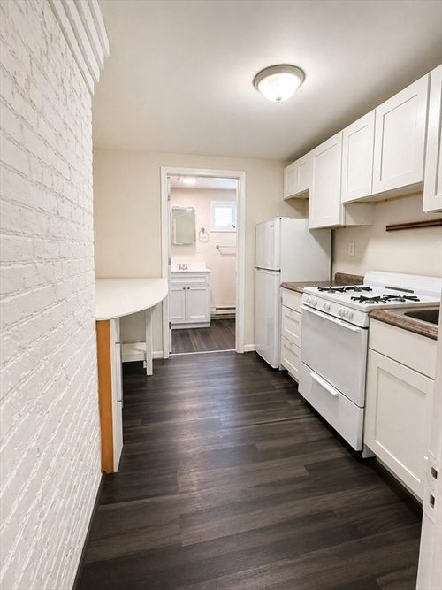 3-122 Inman, Cambridge, MA, 02139 | Card Image