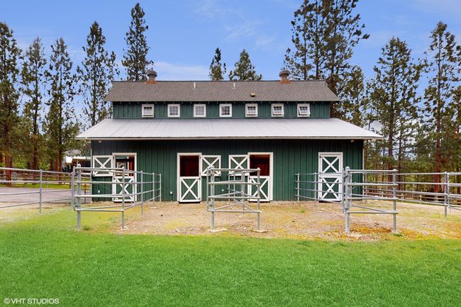 Exterior Barn | Image 73