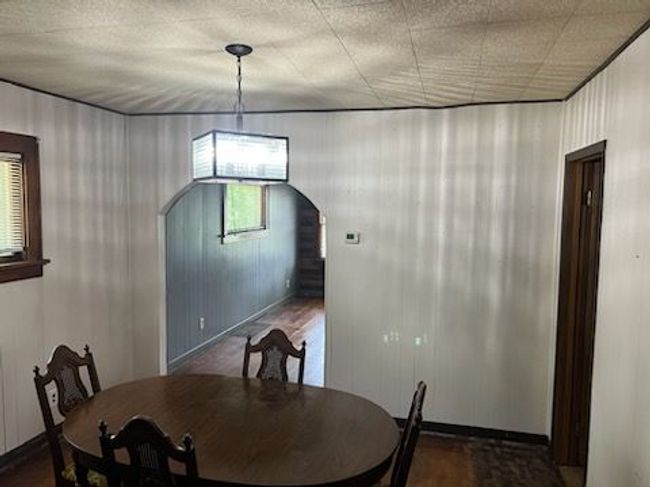 Dining | Image 4