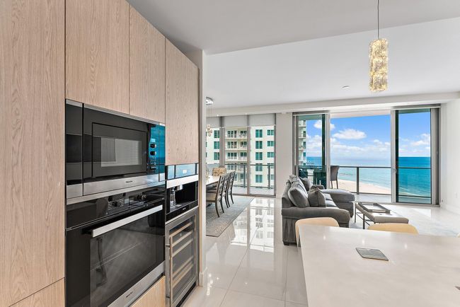 H1201 - 3100 N Ocean Dr, Condo with 2 bedrooms, 3 bathrooms and null parking in Riviera Beach FL | Image 15