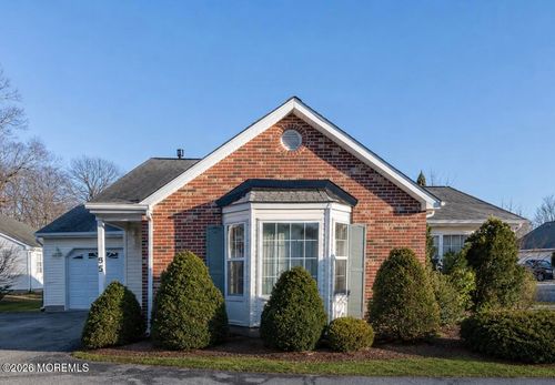 95 Farnworth Close, Freehold, NJ, 07728-3862 | Card Image
