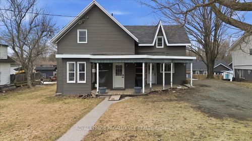 61 Madoc St, Marmora, ON, K0K2M0 | Card Image