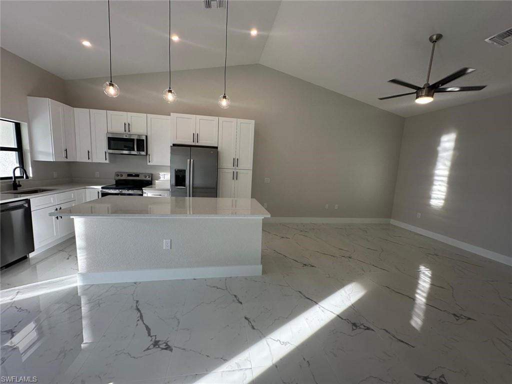 Residential Lease in LEHIGH ACRES 3