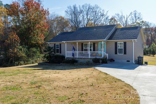 112 Aspen Ln, York, SC, 29745-1201 | Card Image