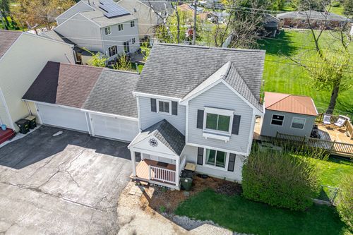 7120 Center Ave, Hanover Park, IL, 60133-3571 | Card Image