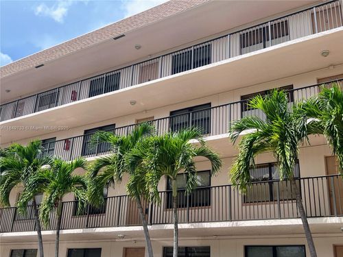 apt-203-2901 N Nob Hill Rd, Sunrise, FL, 33322-5827 | Card Image