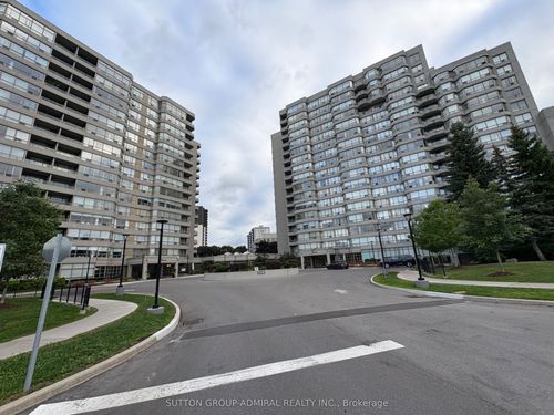 ph04-11 Townsgate Dr, Vaughan, ON, L4J8G4 | Card Image