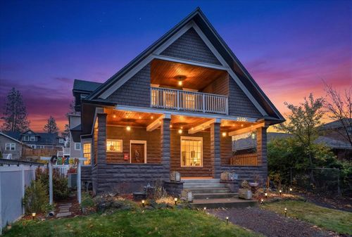 2015 S Grand Blvd, Spokane, WA, 99203-2348 | Card Image