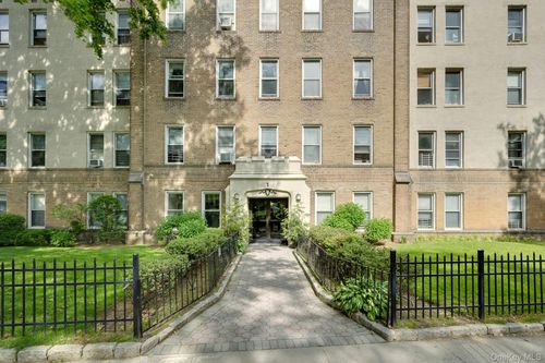 a3-472 Gramatan Ave, Mount Vernon, NY, 10552-2937 | Card Image