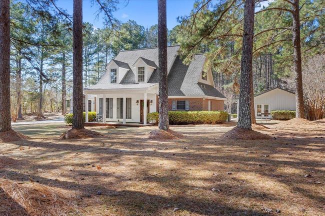 03-Front Exterior | Image 4