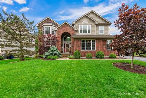 585 Waterford Rd, Elgin, IL, 60124-4356 | Card Image
