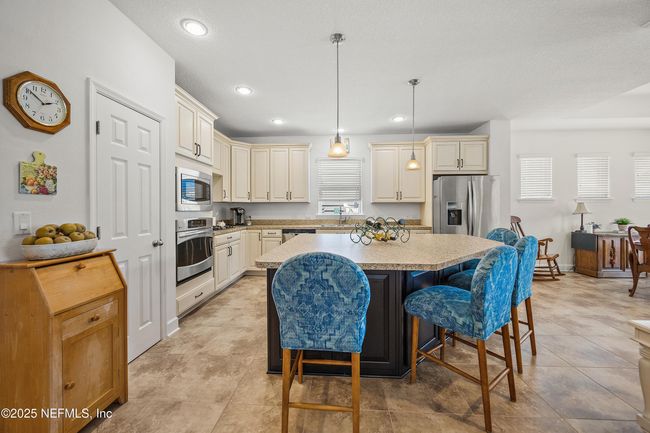 285 Yearling Blvd, House other with 3 bedrooms, 2 bathrooms and null parking in St Johns FL | Image 9