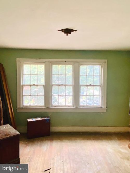 1733 L St Ne, WASHINGTON, DC, 20002-3058 | Card Image