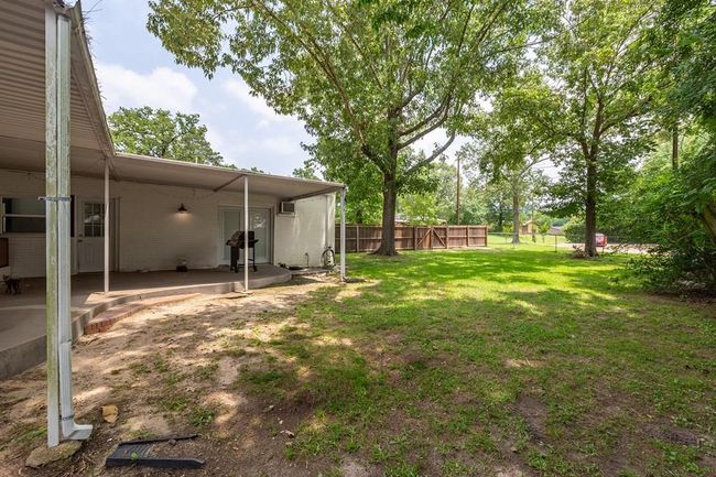 1402 Robinwood Dr, House other with 3 bedrooms, 3 bathrooms and 2 parking in Lufkin TX | Image 35