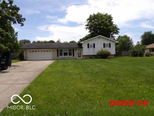 7381 W Sacramento Dr, Greenfield, IN, 46140-9697 | Card Image