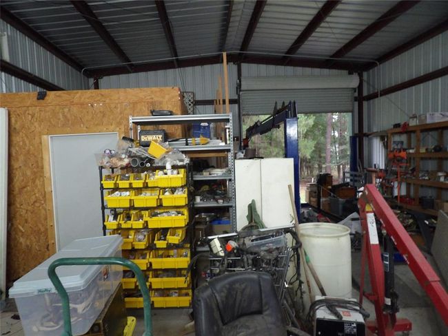 10967 Fm 1486 Rd, Home with 3 bedrooms, 2 bathrooms and 4 parking in Richards TX | Image 21