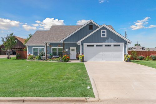 393 E Pennsylvania Ave, Van, TX, 75790-2959 | Card Image