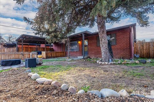 117 S Jackson St, Boise, ID, 83705-1438 | Card Image