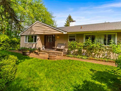 998 Fairway Drive, North Vancouver, BC, V7G1L8 | Card Image