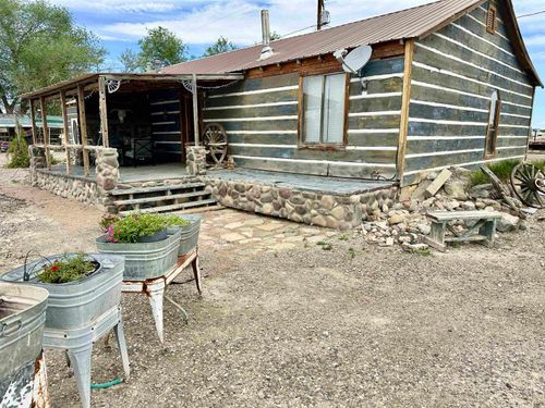 1318 Lane 12 1/2, Worland, WY, 82401-9999 | Card Image