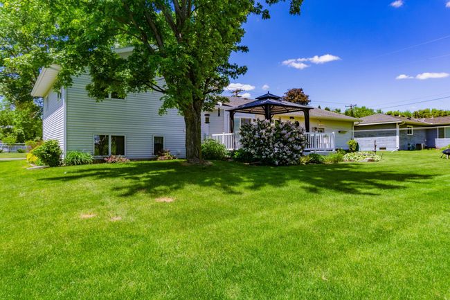 141 Jacob St, House other with 4 bedrooms, 3 bathrooms and null parking in Hamburg MN | Image 51