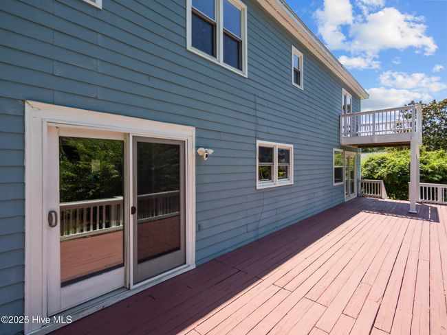 639 W Shore Dr, House other with 5 bedrooms, 4 bathrooms and 2 parking in Swansboro NC | Image 51