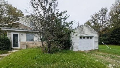 2128 Manville Rd, Muncie, IN, 47302-4854 | Card Image