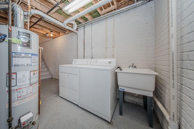 128 Commons Cir, Condo with 2 bedrooms, 2 bathrooms and null parking in Saline MI | Image 46
