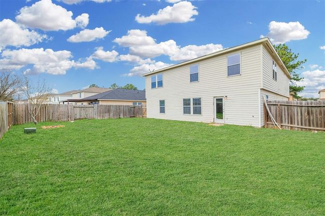 Back of the home. | Image 31