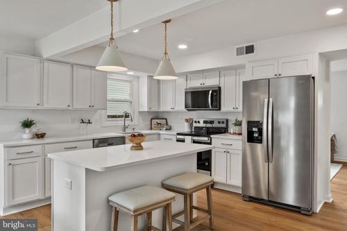 1705 Millstone Dr, EDGEWATER, MD, 21037-1948 | Card Image