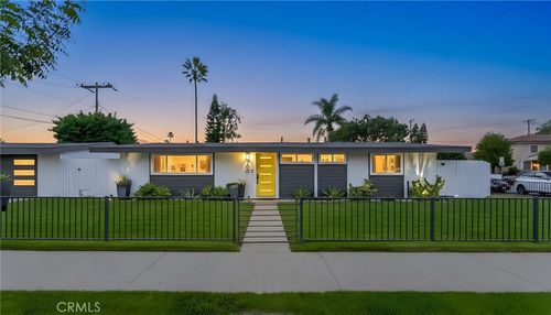 700 Hamilton St, Costa Mesa, CA, 92627-5993 | Card Image