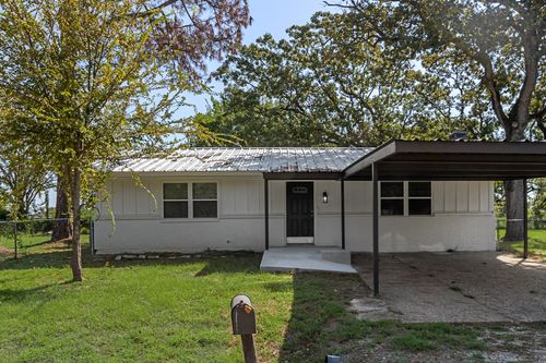 107 E Bayside Dr, Mabank, TX, 75156-7143 | Card Image